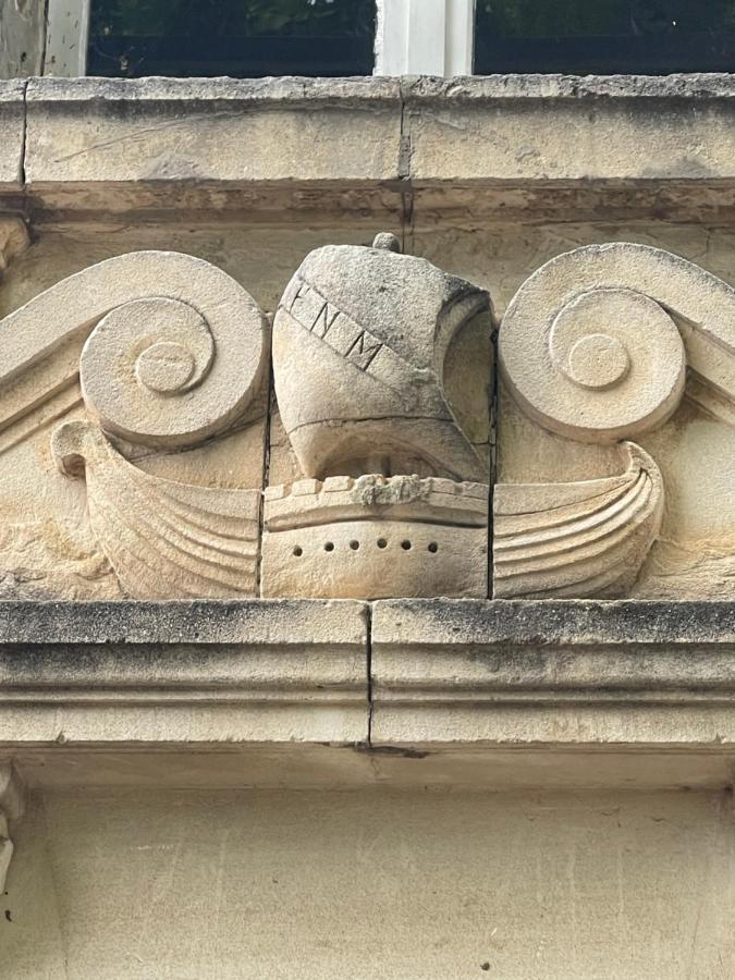 Château Le Martinet Violès Exterior foto